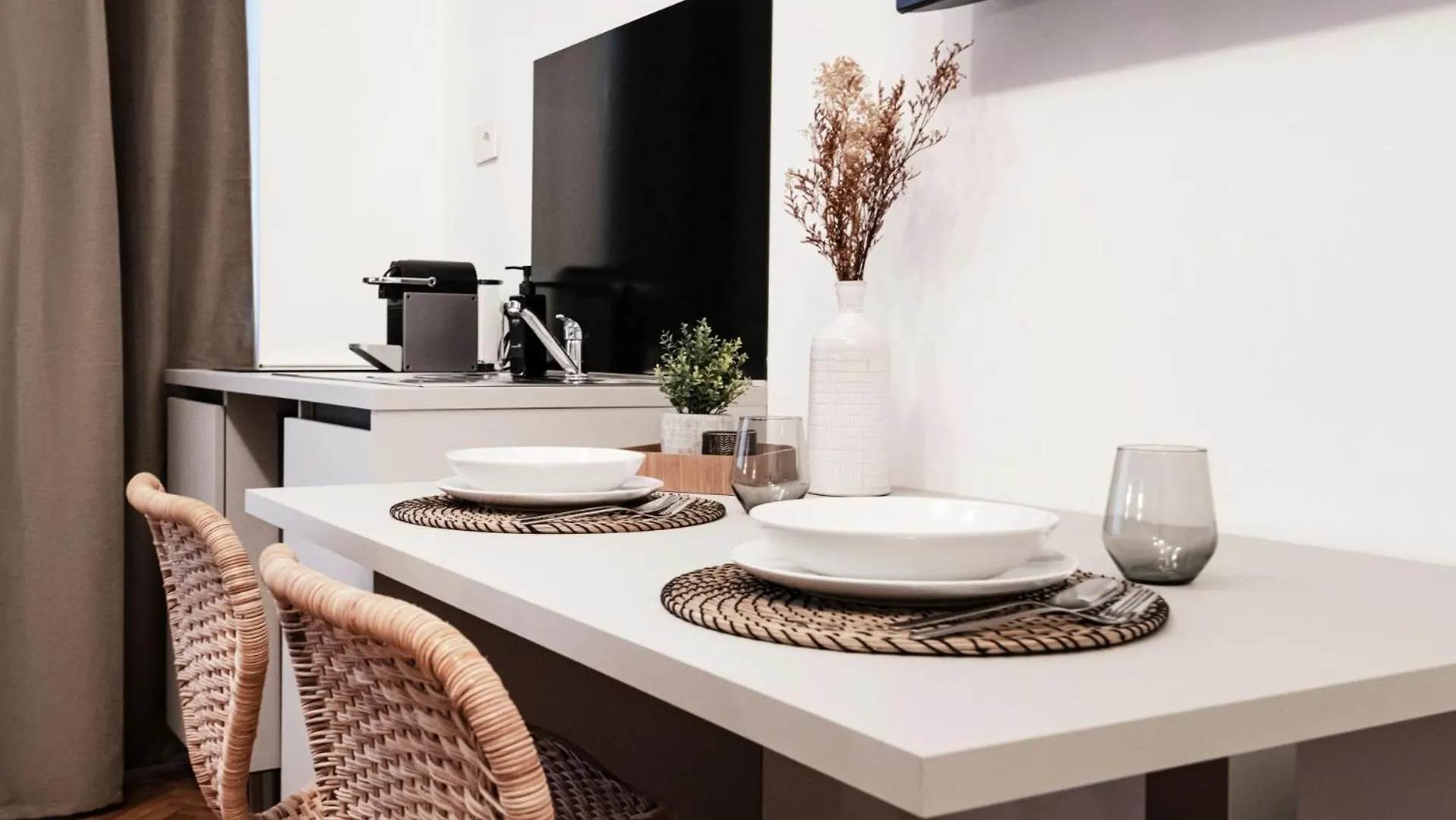 Easylife - Cav101 Elegante Mono Con Jacuzzi In Centrale Milano Italien
